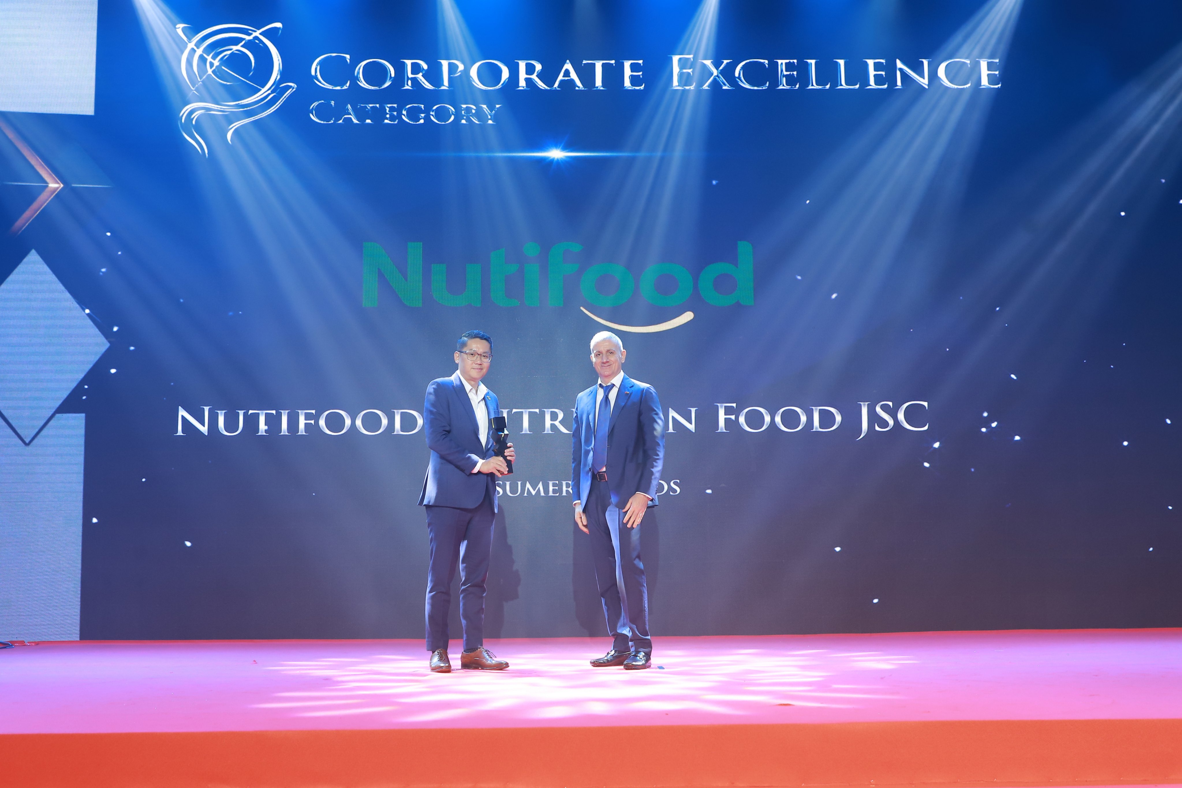 Nutifood hai năm liên tiếp được vinh danh 4 giải thưởng lớn Châu Á